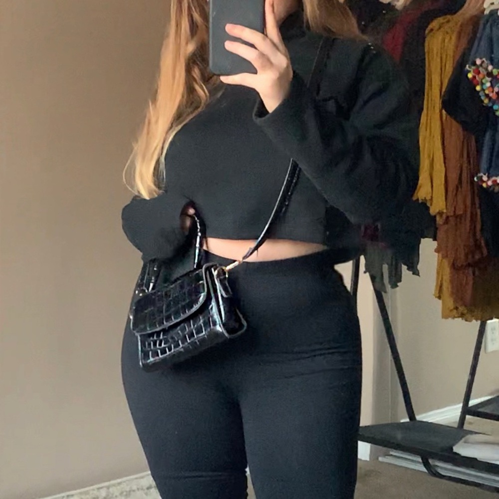 SALE! ULTRA SOFT MOCK NECK BLACK CROPPED SWEATER